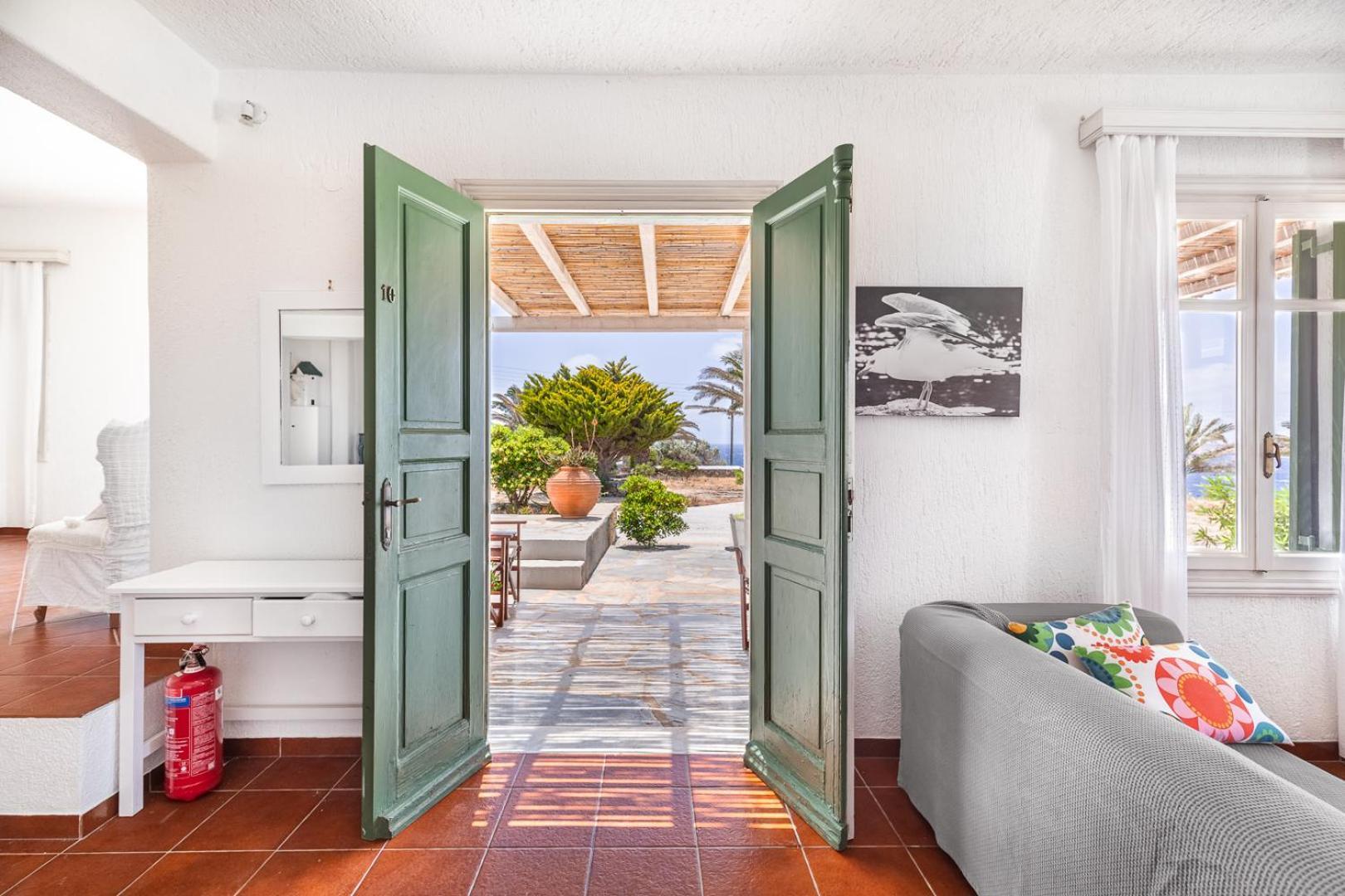 Fos Apartments Mykonos Agios Ioannis Diakoftis Bagian luar foto