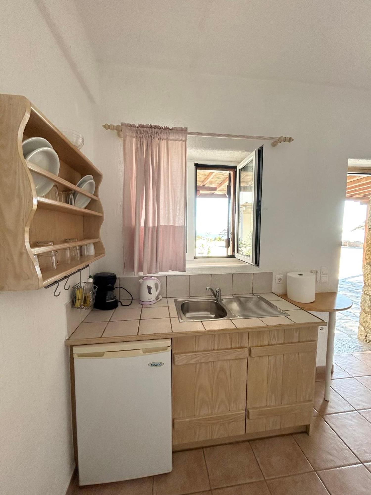 Fos Apartments Mykonos Agios Ioannis Diakoftis Ruang foto