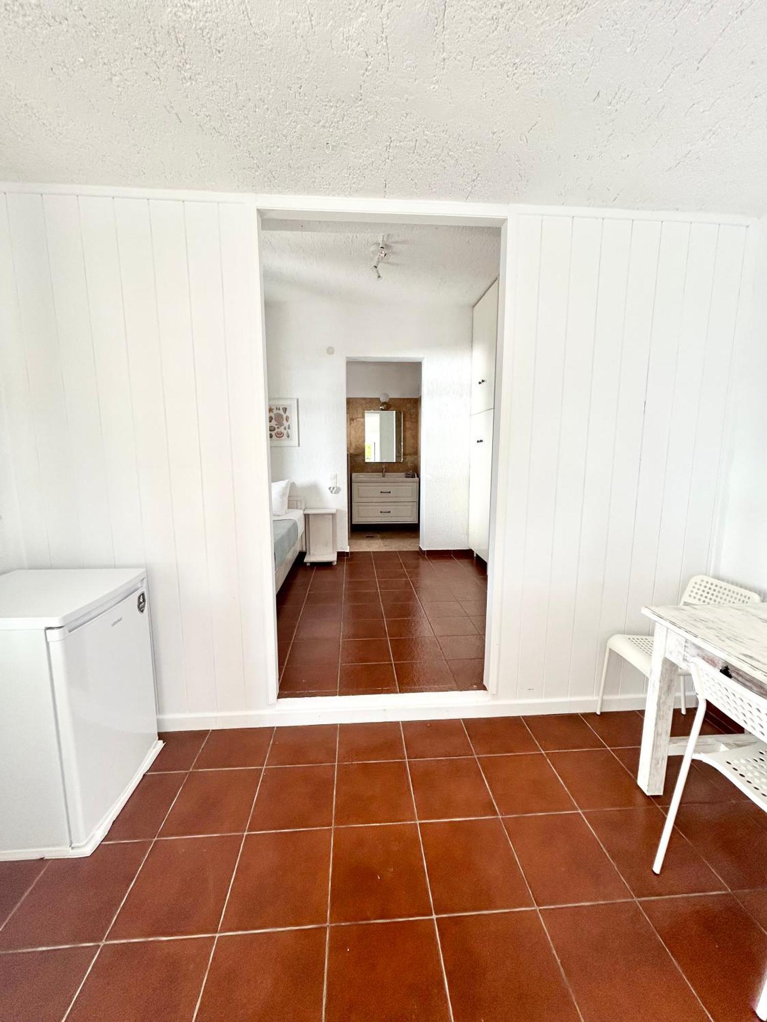 Fos Apartments Mykonos Agios Ioannis Diakoftis Ruang foto